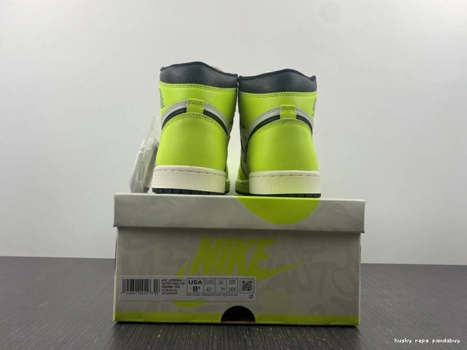 Cheap Husky 555088-702 Jordan Air Volt OG 1 High 0719